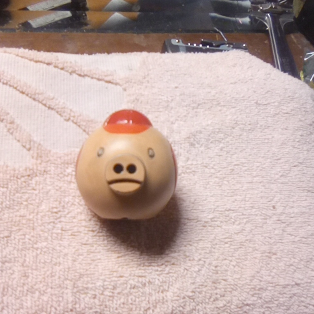 Piggy lighter